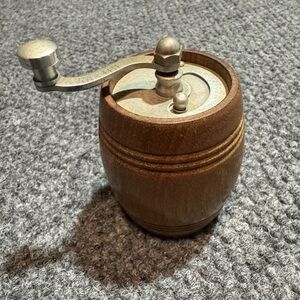 Vintage Griffith Lab Wooden Barrel Pepper Mill